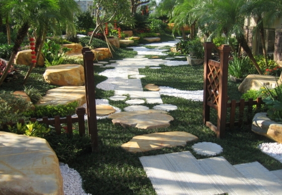 鹅卵石园林装饰.jpg 鹅卵石园林装饰.jpg