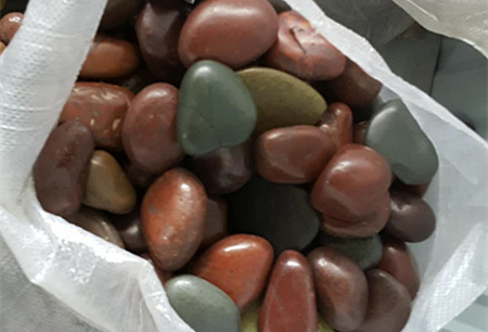 抛光鹅卵石.jpg 抛光鹅卵石.jpg