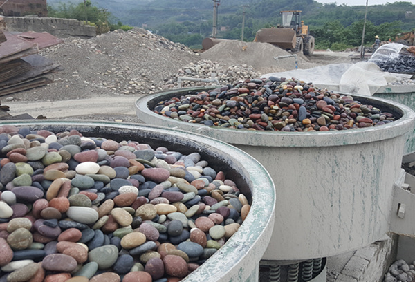 鹅卵石批发.jpg 鹅卵石批发.jpg